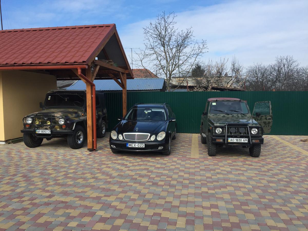 Міні Готель Вілла Вікторія Berehove  Luaran gambar