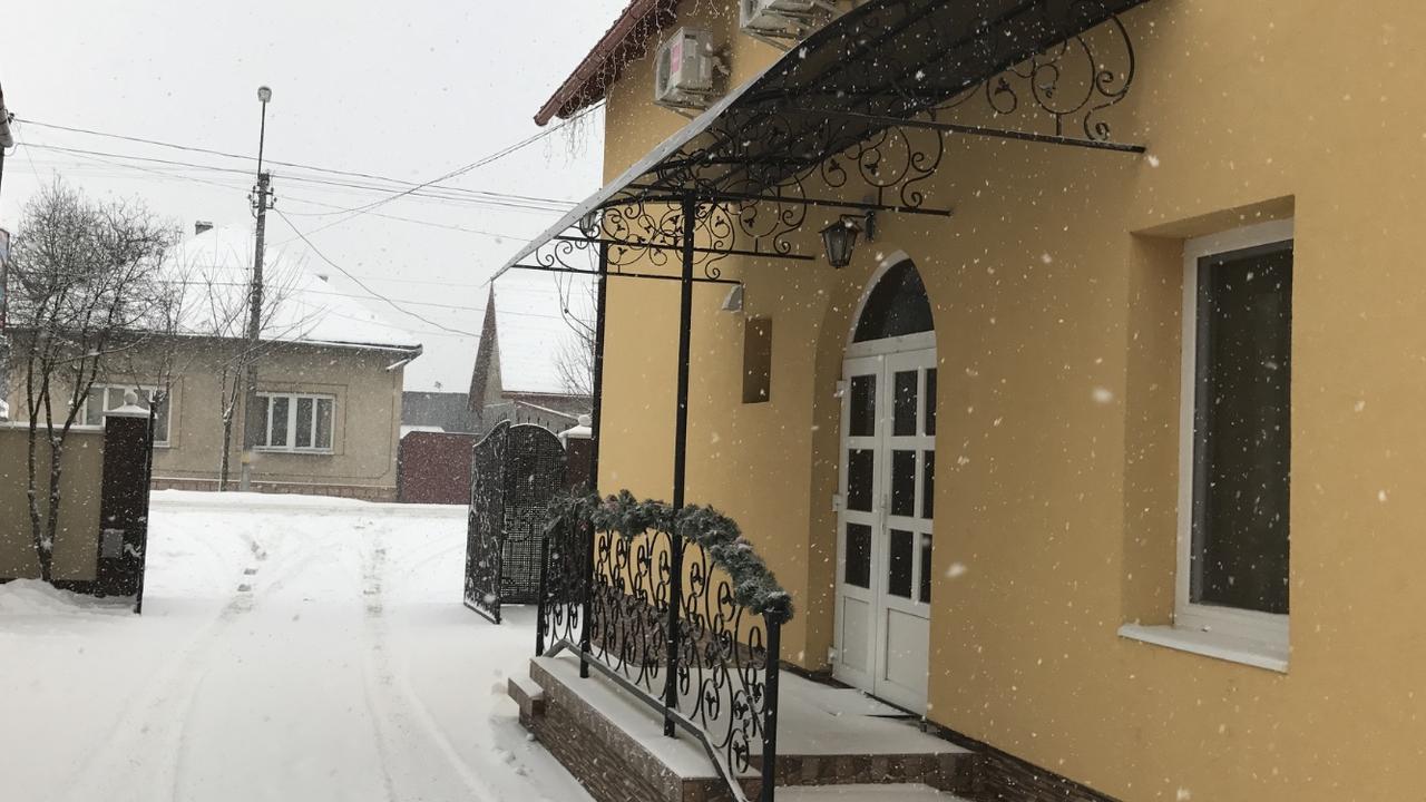 Міні Готель Вілла Вікторія Berehove  Luaran gambar