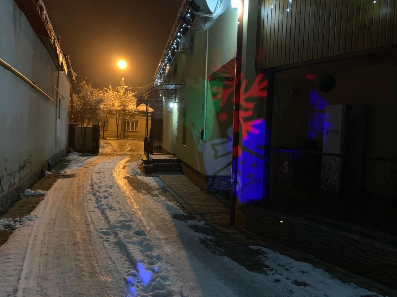 Міні Готель Вілла Вікторія Berehove  Luaran gambar