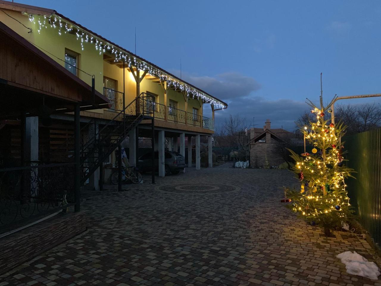 Міні Готель Вілла Вікторія Berehove  Luaran gambar